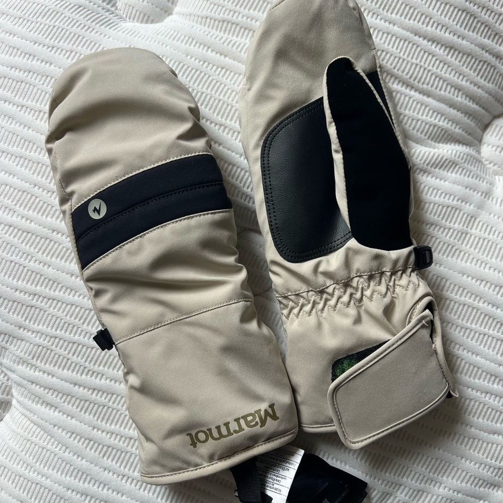 Marmot Tan and Black Mittens